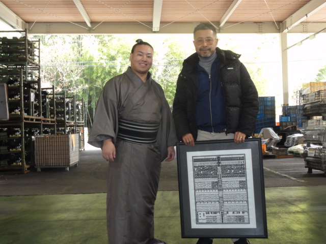 地元の力士が弊社を訪問!